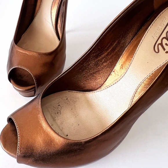 GUCCI bronze peep toe platform stiletto pumps Size EU 37 1/2 US 7 - Picture 10 of 10